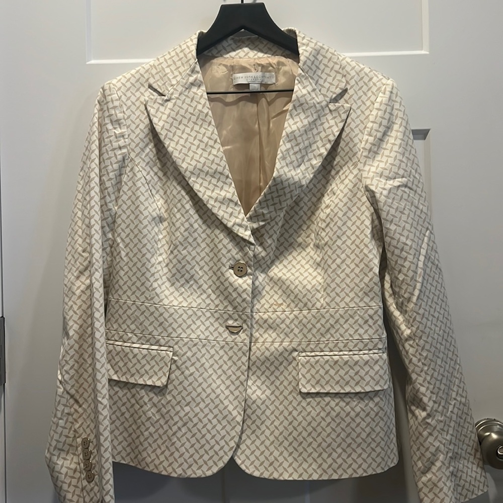 Adorable Business Suit Jacket with modern print